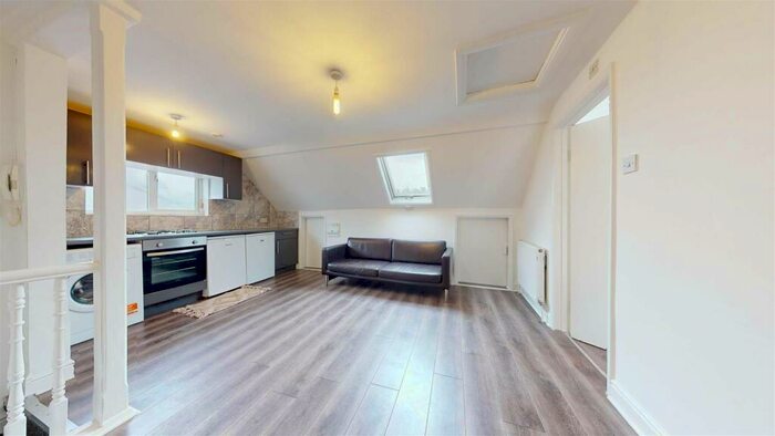 2 Bedroom Flat To Rent In St. Pauls Avenue, NW2