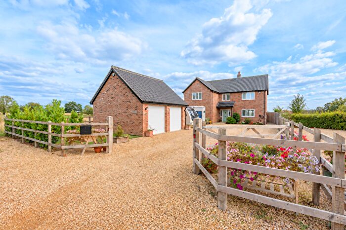 4 Bedroom Detached House For Sale In The Green, North Lopham, IP22