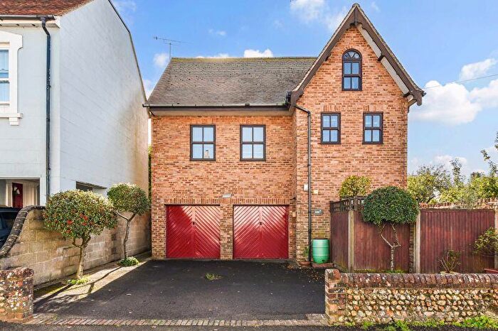 1 Bedroom Detached House For Sale In Oving Road, Chichester, PO19