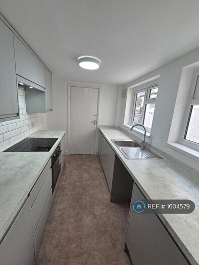 3 Bedroom Terraced House To Rent In Beresford Road, Gillingham, ME7