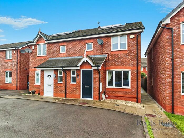 3 Bedroom Semi-Detached House To Rent In Cottage Close, Rudheath, Northwich, Cheshire, CW9