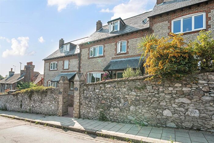 3 Bedroom Terraced House For Sale In Mount Pleasant, Arundel, BN18