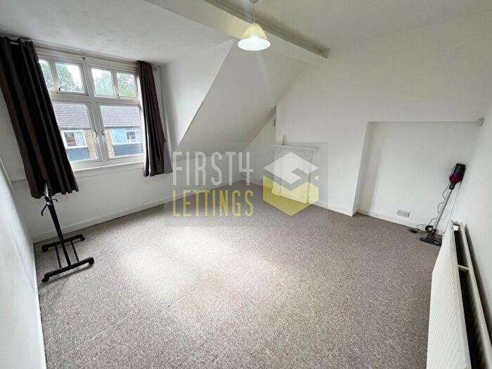 2 Bedroom Flat To Rent In Malvern Road, Stoneygate, LE2
