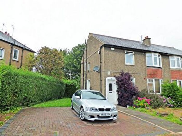 2 Bedroom Flat To Rent In Broomside Terrace, Carrick Knowe, Edinburgh, EH12