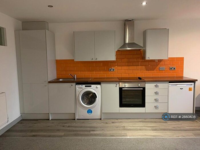 2 Bedroom Flat To Rent In Bed Springfield House, Barnsley, S70