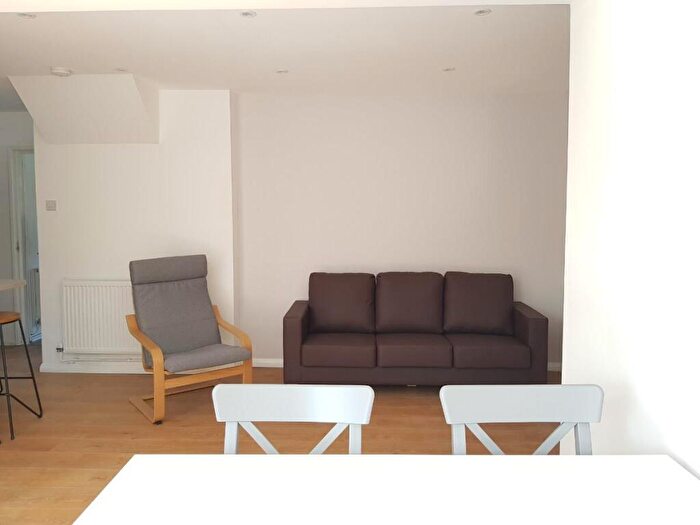 4 Bedroom House To Rent In Rudhall Grove, Bristol, BS10