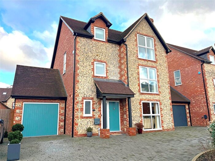 5 Bedroom Detached House For Sale In Horse Leys, RG9