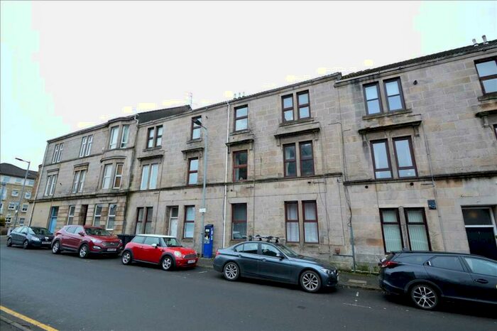 3 Bedroom Apartment To Rent In Woodside Walk, Hamilton, ML3
