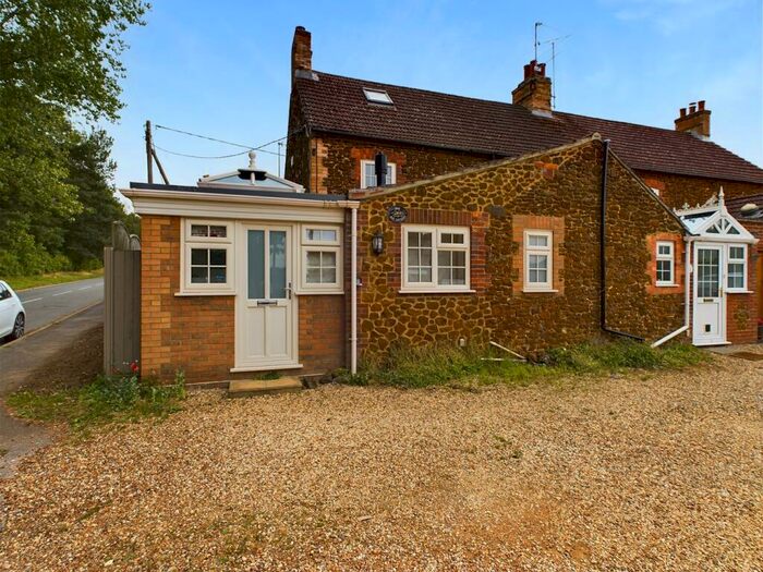 3 Bedroom End Of Terrace House For Sale In May Cottages, Middleton, King's Lynn, PE32