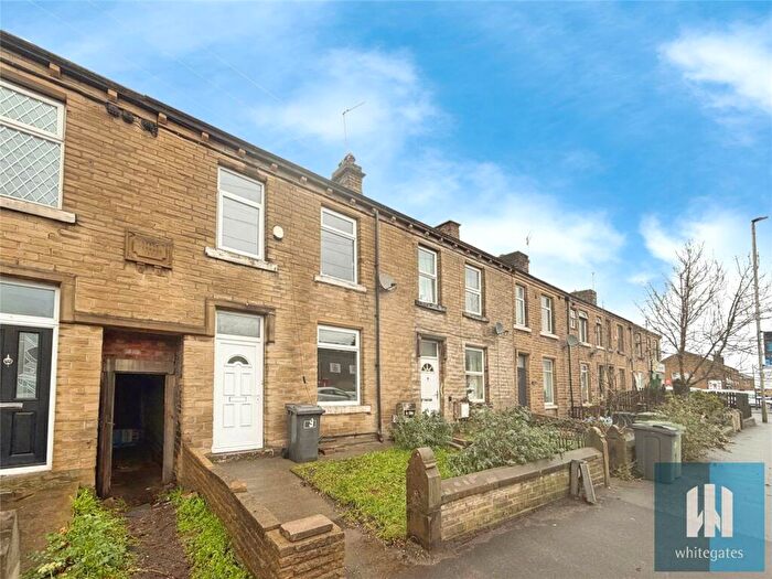 2 Bedroom Terraced House To Rent In Leeds Road, Huddersfield, HD1
