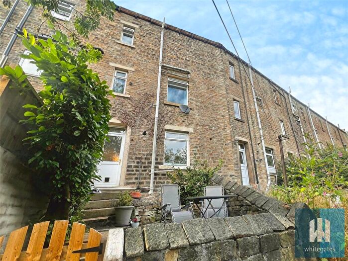 2 Bedroom Terraced House For Sale In Britannia Road, Milnsbridge, Huddersfield, HD3