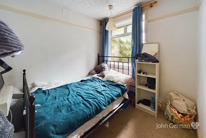 3 Bedroom Semi-Detached House For Sale In West Leake Road, East Leake, LE12