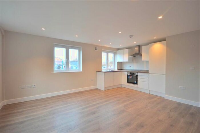 2 Bedroom Flat To Rent In The Chandlery, Stretford, Manchester M32