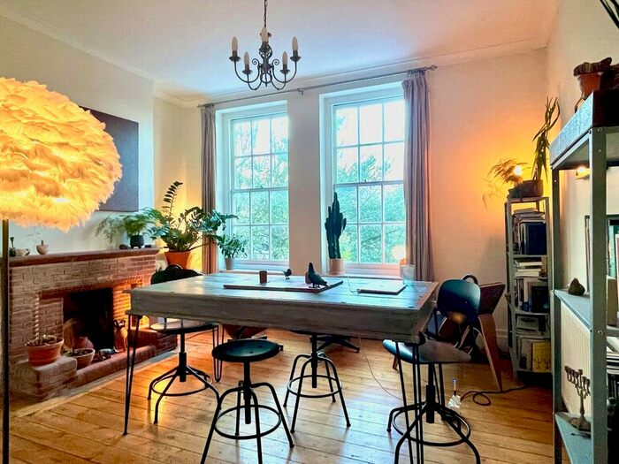 2 Bedroom Flat To Rent In Priory Court, Shepherds Hill, Highgate, N6