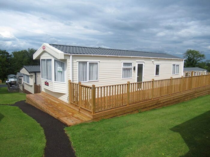 2 Bedroom Mobile/park Home For Sale In Causey Hill, Hexham, NE46