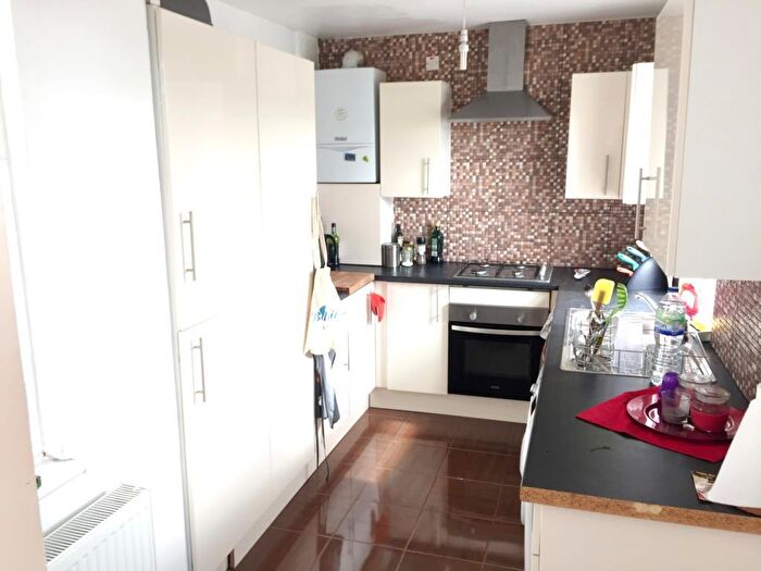 2 Bedroom Apartment To Rent In London Road, Thornton Heath, CR7