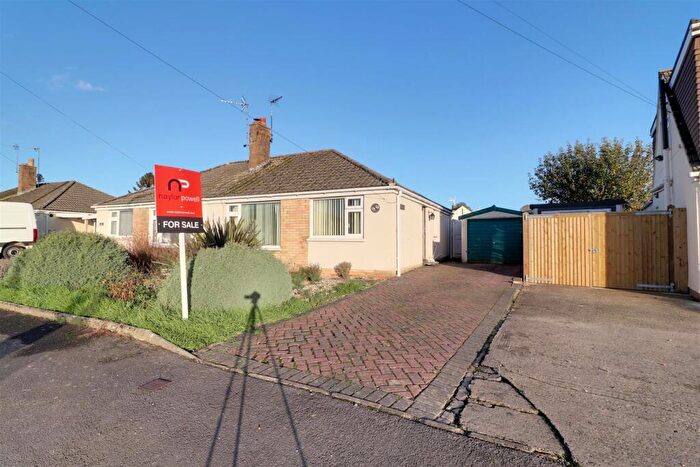 2 Bedroom Semi-Detached Bungalow For Sale In Ryelands Road, Stonehouse, GL10