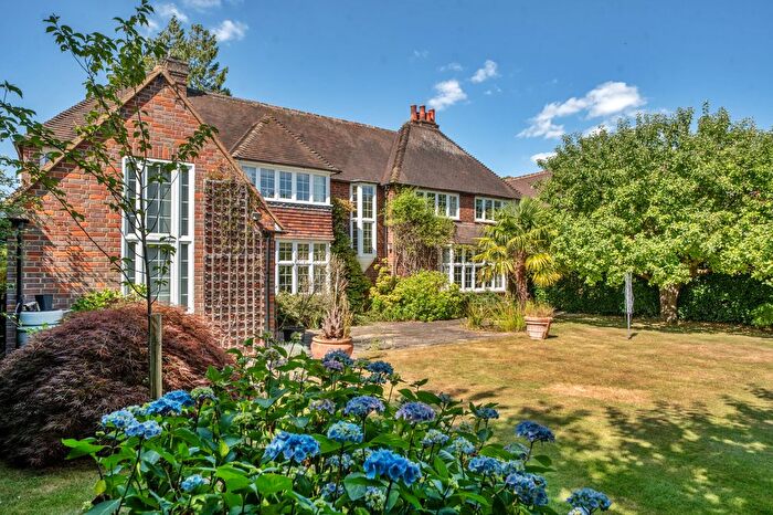 4 Bedroom Detached House For Sale In Caledon Road, Beaconsfield, HP9