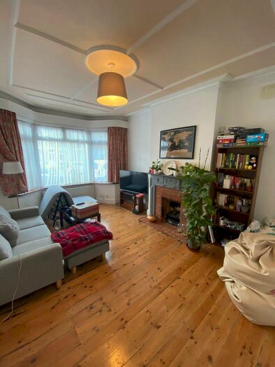 4 Bedroom End Of Terrace House To Rent In Carew Road, Thornton Heath, Surrey, CR7