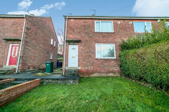 2 Bedroom Semi-Detached House To Rent In Hardman Gardens, Ryton, Tyne And Wear NE40