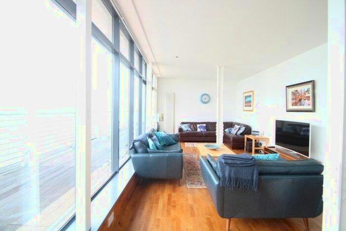 2 Bedroom Flat To Rent In Howard Street, Glasgow, G1