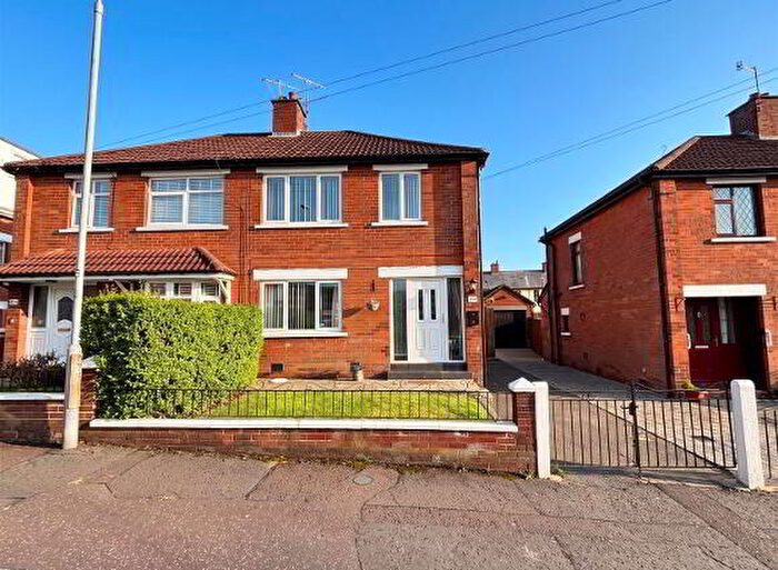 3 Bedroom Semi-Detached House For Sale In Mountainview Park, Belfast, BT14