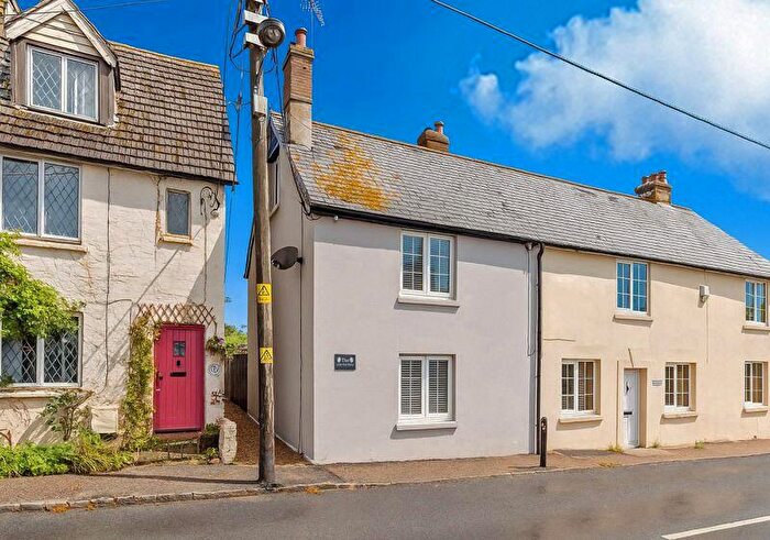 3 Bedroom Semi-Detached House For Sale In Small Dole, BN5