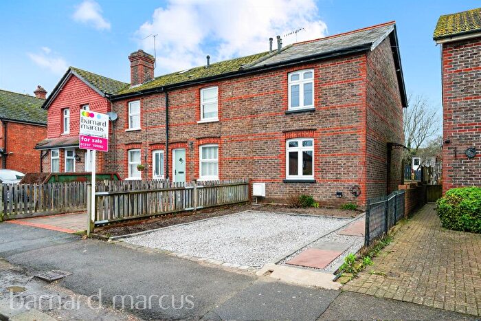3 Bedroom End Of Terrace House For Sale In Lagham Road, South Godstone, Godstone, RH9