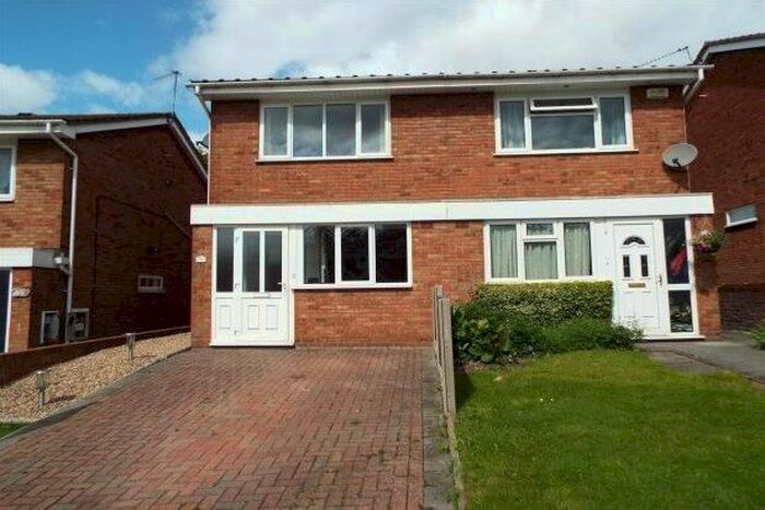 2 Bedroom Semi-Detached House To Rent In Meadow Lane, Swadlincote DE11