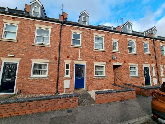 6 Bedroom Terraced House To Rent In Gordon Street, Leamington Spa, CV31