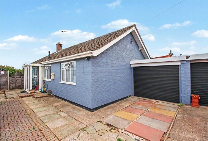 2 Bedroom Bungalow For Sale In The Gardens, Carlton Colville, Lowestoft, Suffolk, NR33