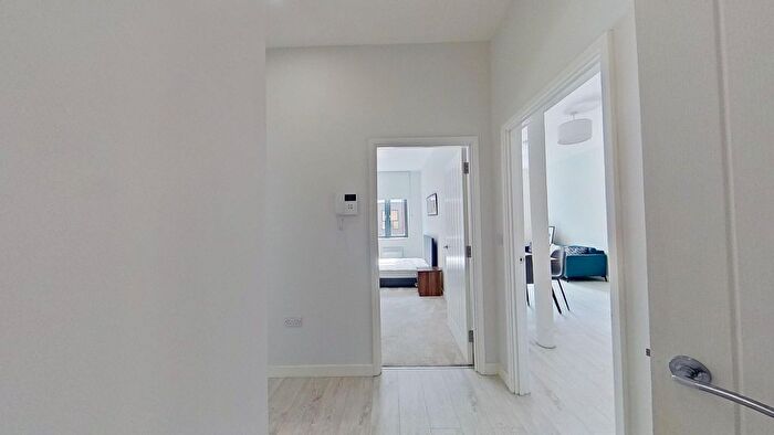 2 Bedroom Flat To Rent In Atkinson Street, Leeds, LS10