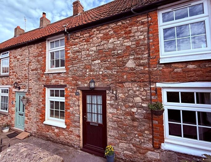 2 Bedroom Terraced House For Sale In High Street, Winford, BS40