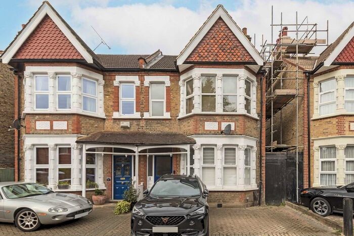 2 Bedroom Flat To Rent In Coldershaw Road, London, W13