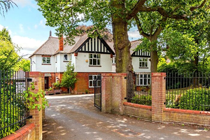 5 Bedroom Detached House For Sale In Pytchley Road, Kettering, Northampton, Northamptonshire, NN15