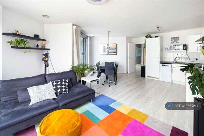 3 Bedroom Flat To Rent In Vertex Tower, London, SE8