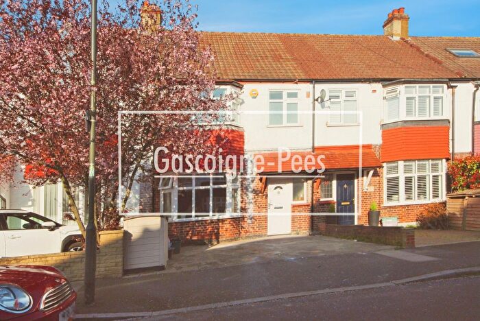 3 Bedroom Property To Rent In Byron Avenue, New Malden, KT3