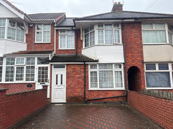 3 Bedroom Semi Detached House To Rent In St. Saviours Road, Leicester, LE5
