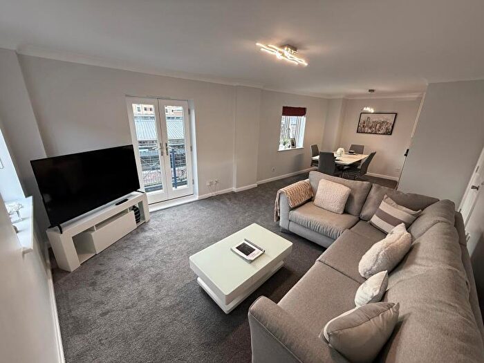 2 Bedroom Apartment To Rent In Langton's Wharf, LS2
