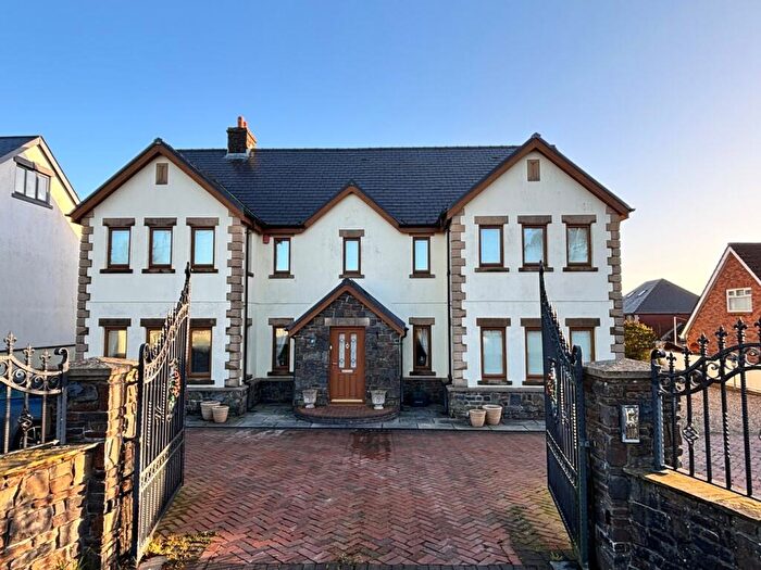 5 Bedroom Detached House For Sale In Heol Hen, Five Roads, Five Roads, Llanelli, SA15
