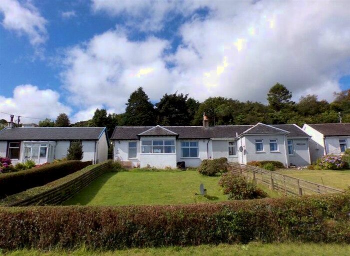 2 Bedroom Cottage For Sale In Shore Road, Carradale East, PA28