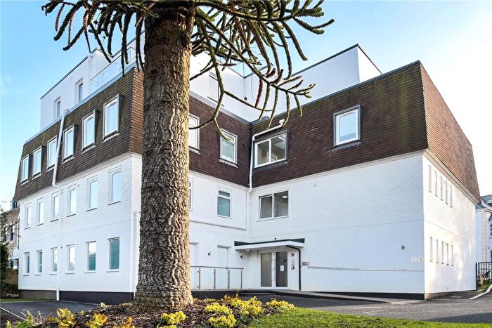 1 Bedroom Apartment To Rent In Winchester Road, Basingstoke, RG21