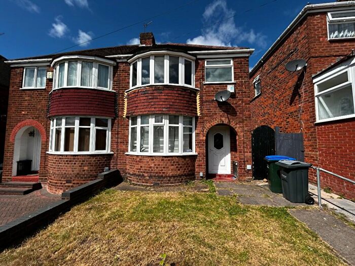 3 Bedroom Semi-Detached House To Rent In Appleton Avenue, Birmingham, B43