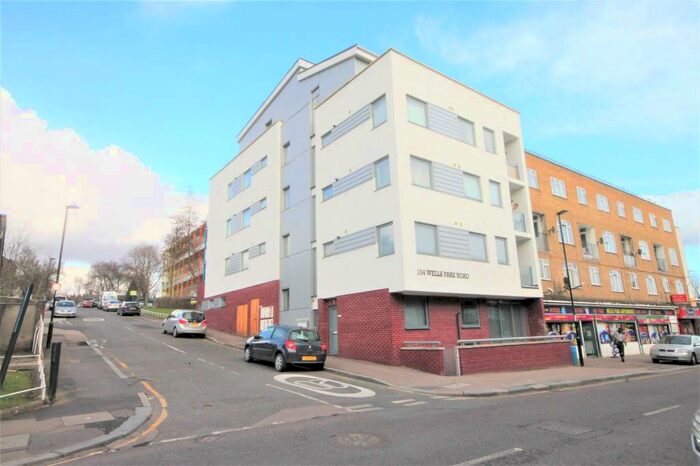 2 Bedroom Apartment To Rent In Wells Park Road, Upper Sydenham, SE26