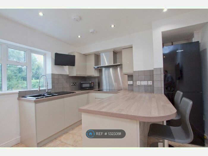 6 Bedroom Terraced House To Rent In Ventnor Road, Filton, Bristol, BS34