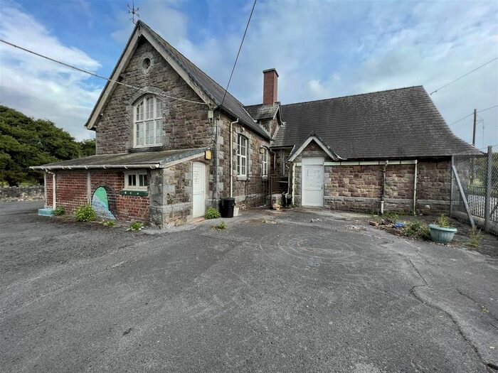 Property For Sale In Maesybont, Llanelli, SA14
