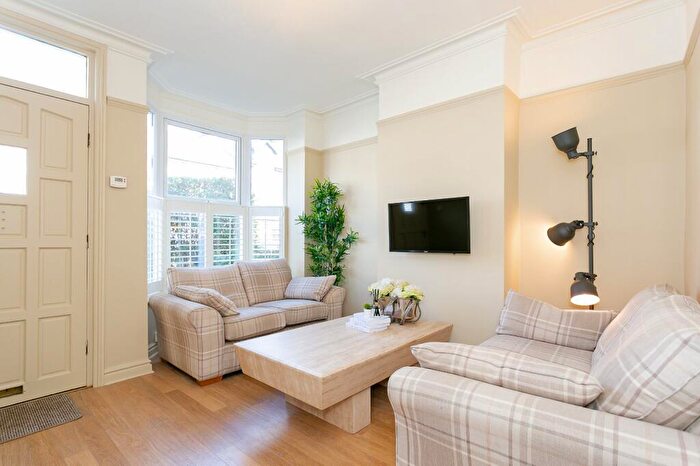 3 Bedroom House To Rent In Chatsworth Place, Harrogate, North Yorkshire, HG1