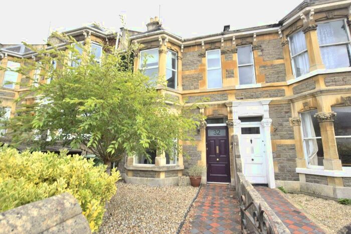 4 Bedroom Terraced House To Rent In Kipling Avenue, Bath, Somerset, BA2