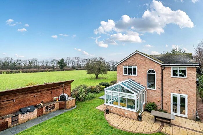 5 Bedroom Detached House For Sale In Edgerton Drive, Tadcaster, LS24