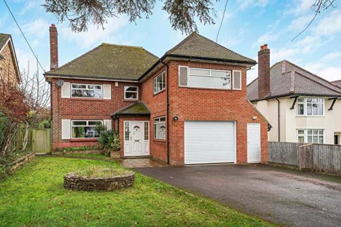 4 Bedroom Detached House To Rent In Yarnells Hill, Botley, Oxfordshire, OX2